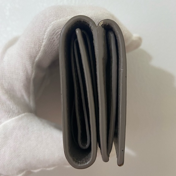 Saint Laurent Gray Wallet - Picture 10 of 14